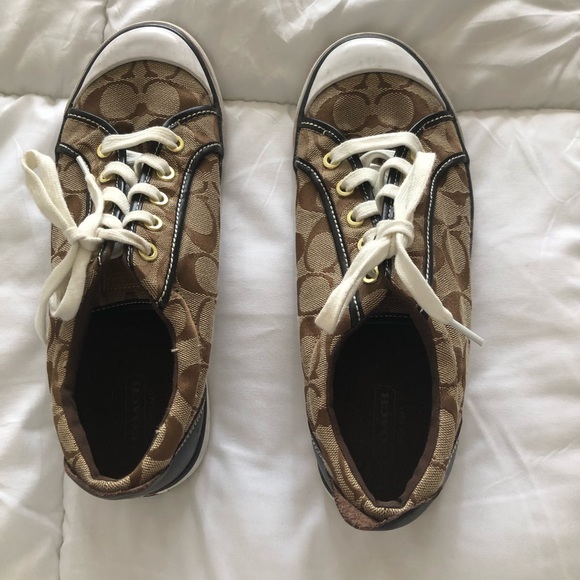 SOLD🎉NO OFFERS🎉Coach tennis shoes - Picture 7 of 7